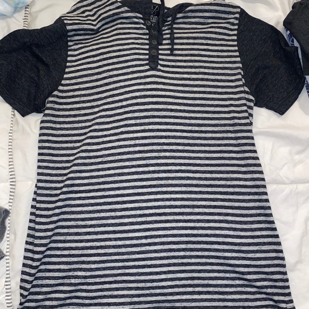 Men's striped hooded t-shirt